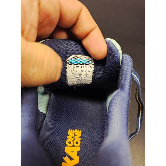 Hoka Women 8.5 Comfy footwear - Picture 11 of 11